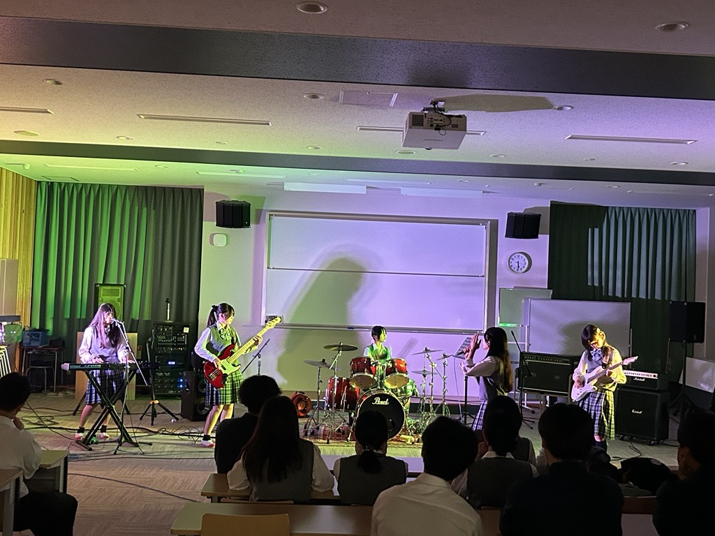 軽音楽部1年生ライブ8　